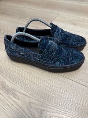 Vans Style 53 Paisley Velvet Slip-On Loafers in Navy and Teal Men’s Size 10.5